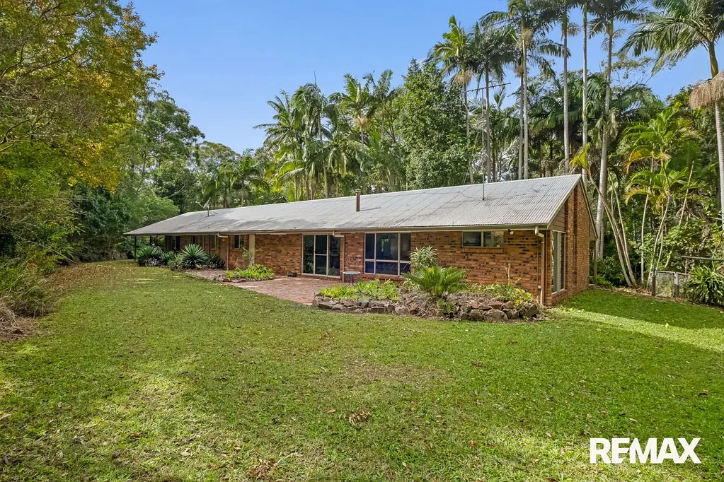 Dulong 5chambre A Peaceful Dulong Retreat on a Substantial Landholding