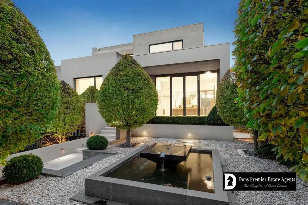 Camberwell 4部屋 A 38 SQ Light-filled Luxury House on Its Own Title