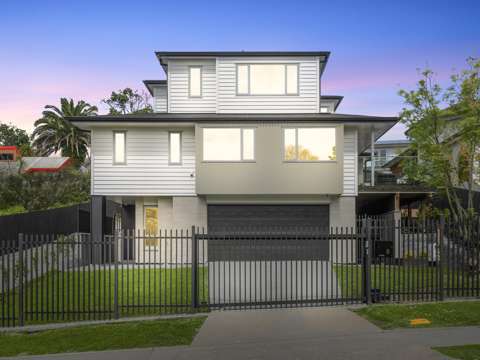 Meadowbank 4房  Brand new Executive Living - Title now issued!!