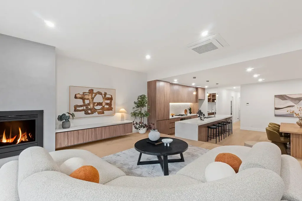 Doncaster East 4ਬੈੱਡਰੂਮ Luxury Living in the Beverley Hills Primary Zone