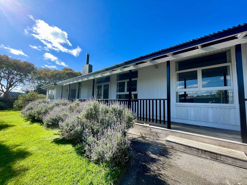 Single-Level - Spacious Family Home in Sought-...