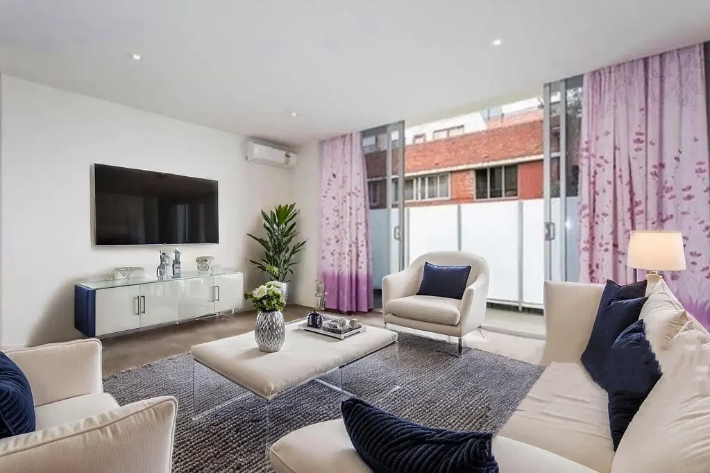 Collingwood 1Kwarto Stylish Studio on the Smith Street Edge - rents for $1,825 pm, entrance is opposite  8 Napoleon Street