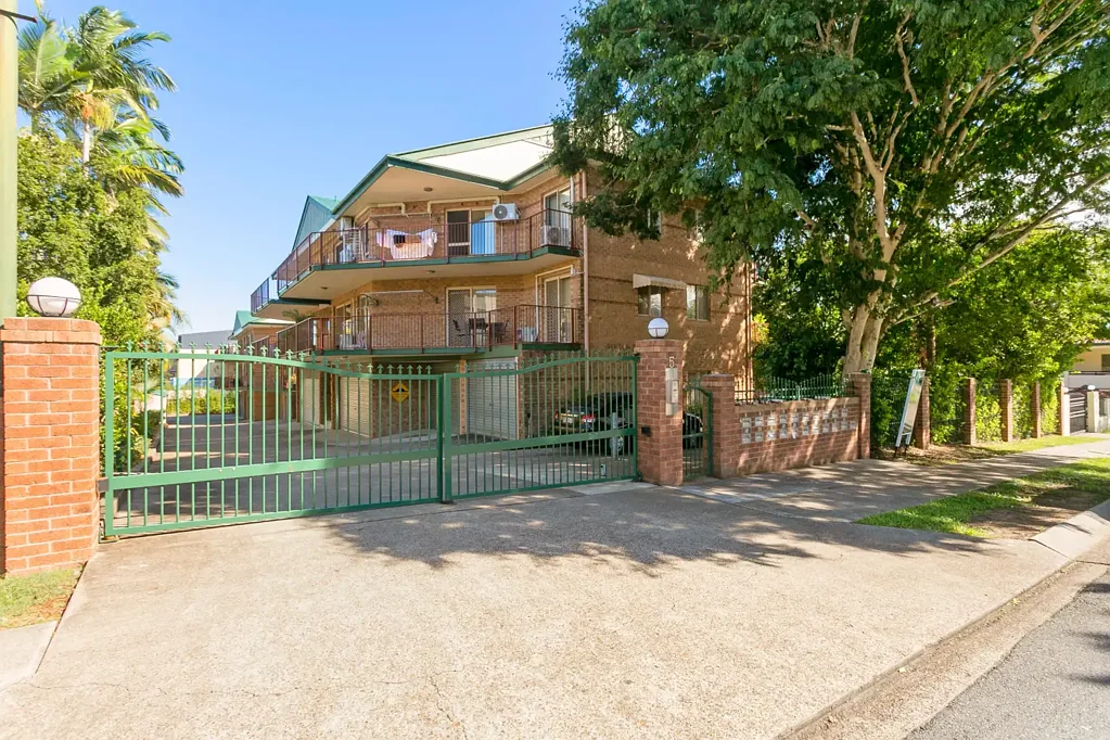 Lutwyche 2Kwarto OFF MARKET - PRICE REDUCED FOR IMMEDIATE SALE