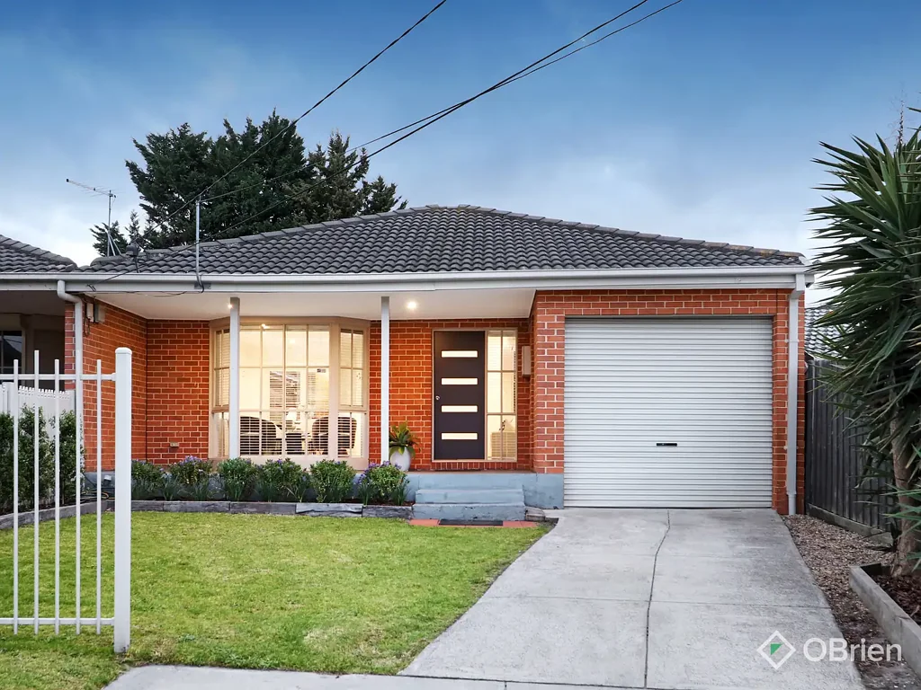 1B Rowson Grove, Clarinda, VIC 3169