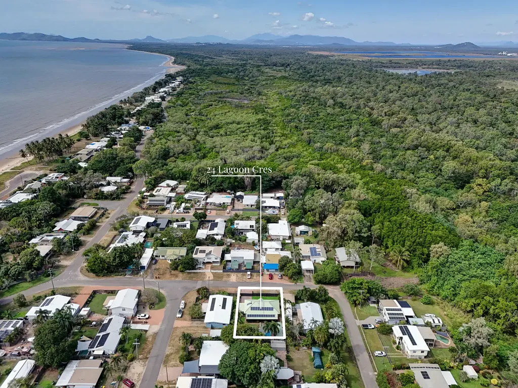 24 Lagoon Crescent, Saunders Beach, QLD 4818