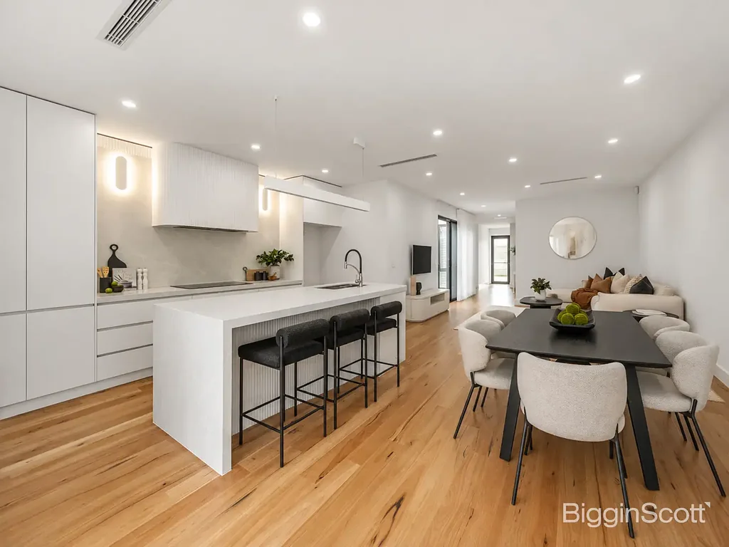Yarraville 5બેડરૂમ Family Proportions, Designer Finishes & Incredible Flexibility in the Heart of Yarraville