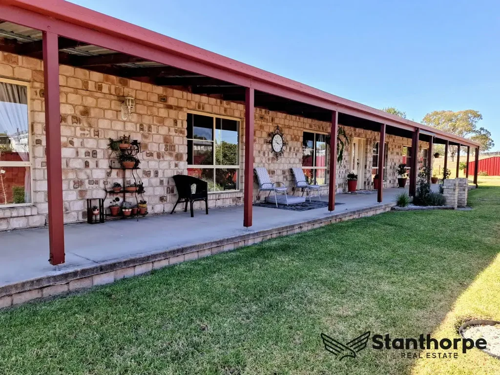 Wallangarra 5 Bedroom WALLANGARRA VIA STANTHORPE 1/2 ACRE GREAT VIEWS 5 BEDROOMS