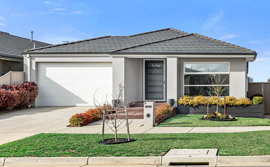 35 Karol Street, Alfredton, VIC 3350
