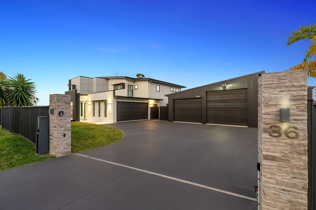 Palmview 4ਬੈੱਡਰੂਮ Elevated Luxury, Endless Views - The Ultimate Family Estate in Palmview Forest