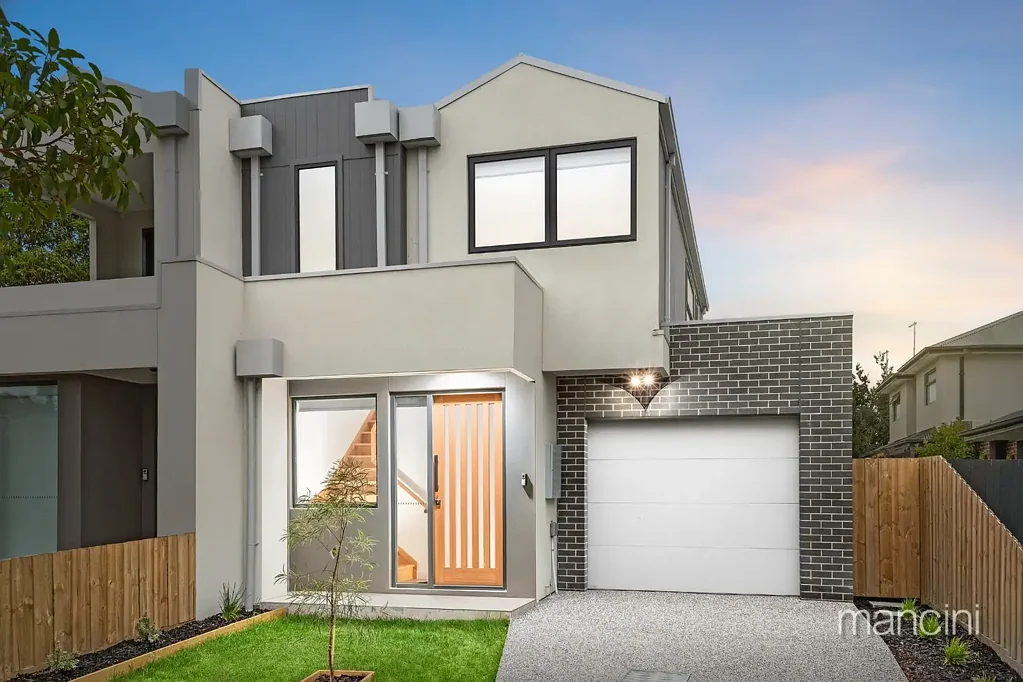 1/12 Cypress Avenue, Brooklyn, VIC 3012