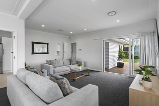 22 Rutherford Terrace, Meadowbank, Auckland City