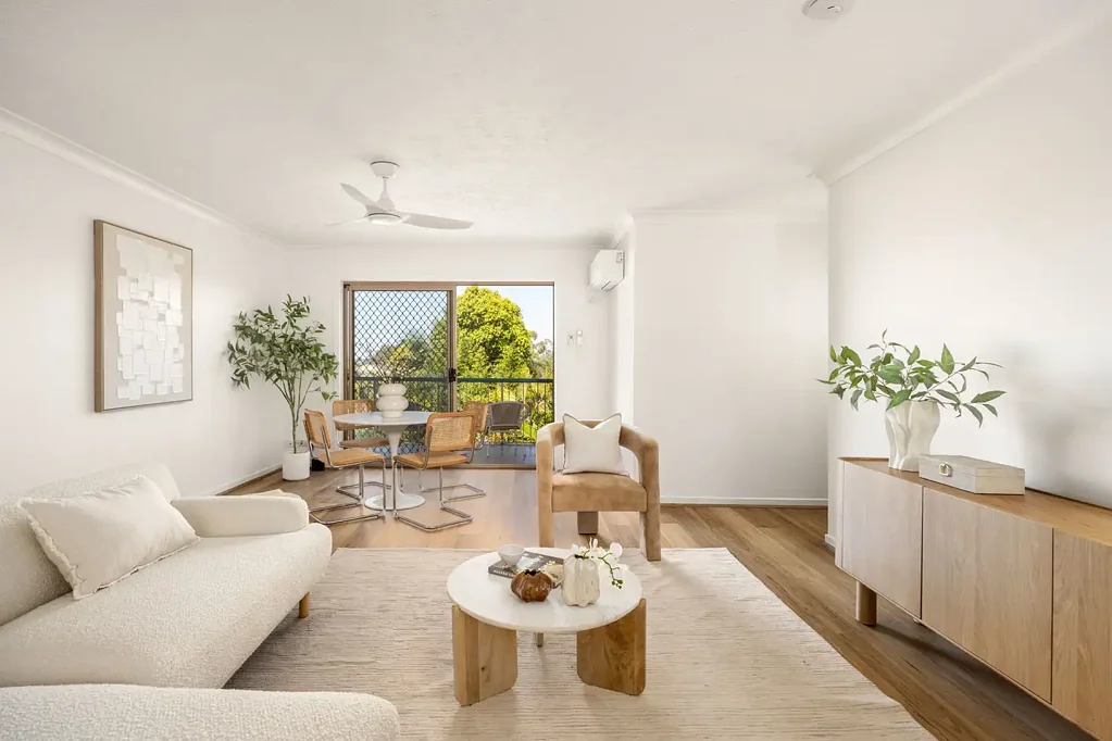 Indooroopilly 2房 Indooroopilly黄金地段 两居室公寓 时尚厨房 石材台面 私人阳台 安全停车 学区房 近购物中心 Stylish Apartment Living in the Heart of Indooroopilly