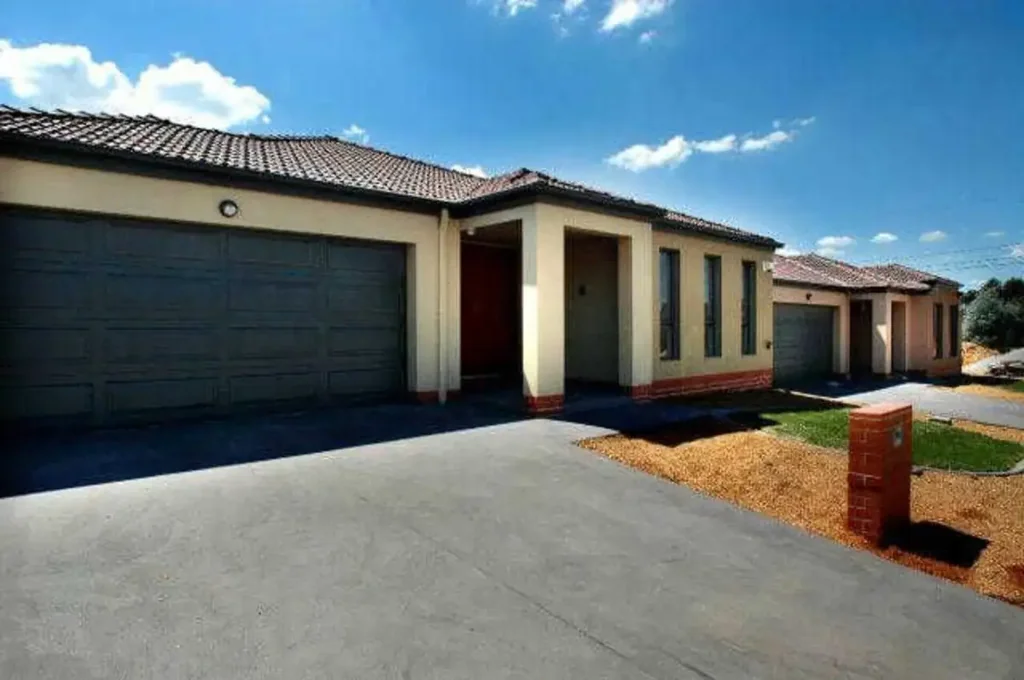 Large 4 Bedroom Home in Great Location