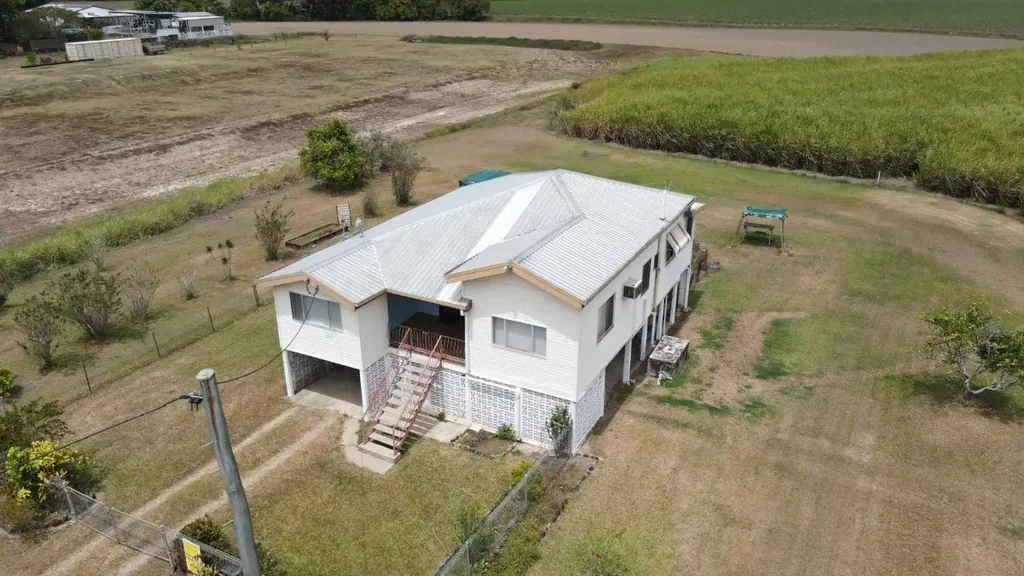 Macknade 3침실 RURAL HOME ON 2,023 SQ.M. BLOCK!