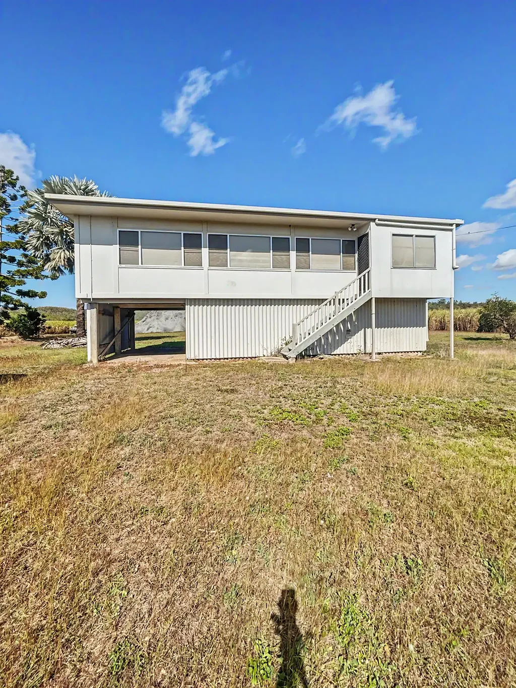 Peaceful Acreage Lifestyle