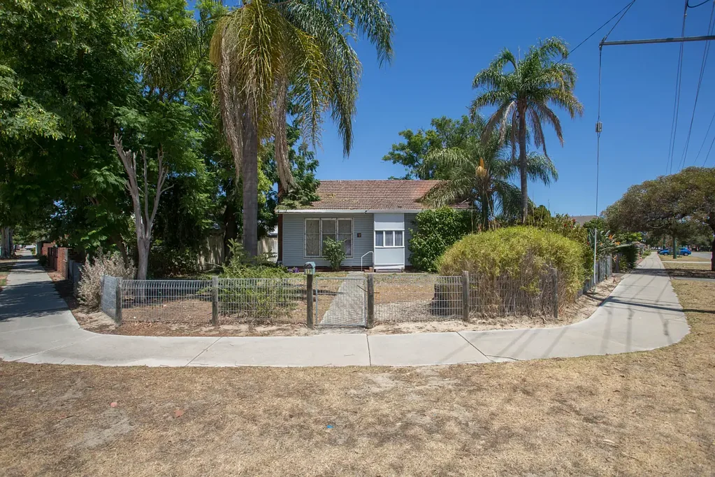 19 Kay Pl, Midland, WA 6056