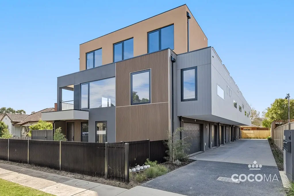 Ultimate Convenience in the Heart of Springvale