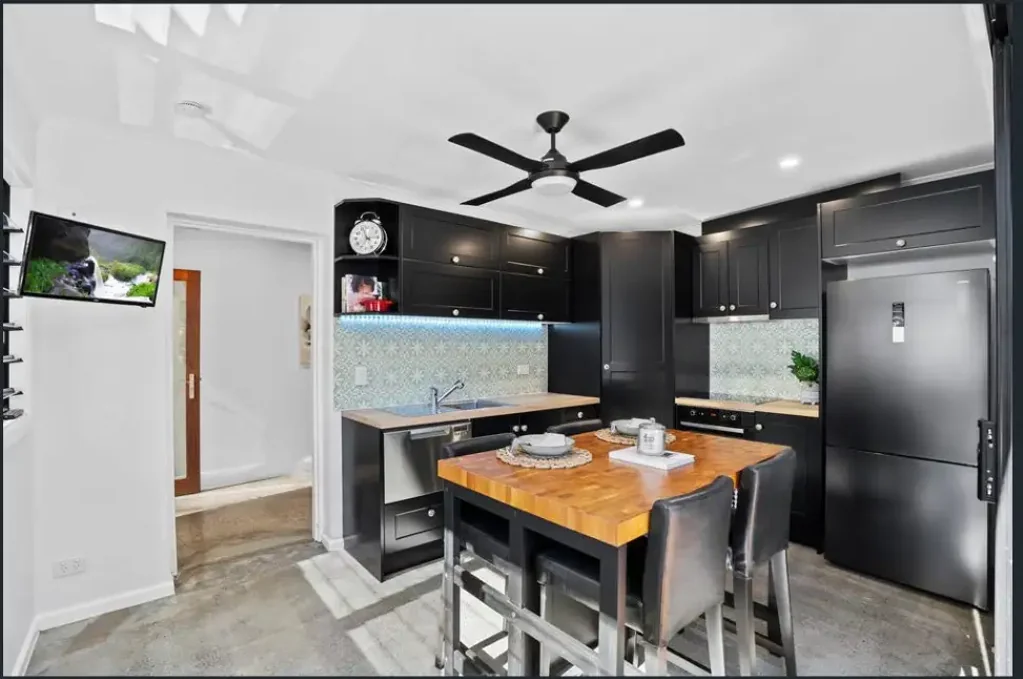 Effortless Living in a Peaceful Setting - Water, Electricity, Internet, Washing Machine, Fridge & Clothes Dryer included