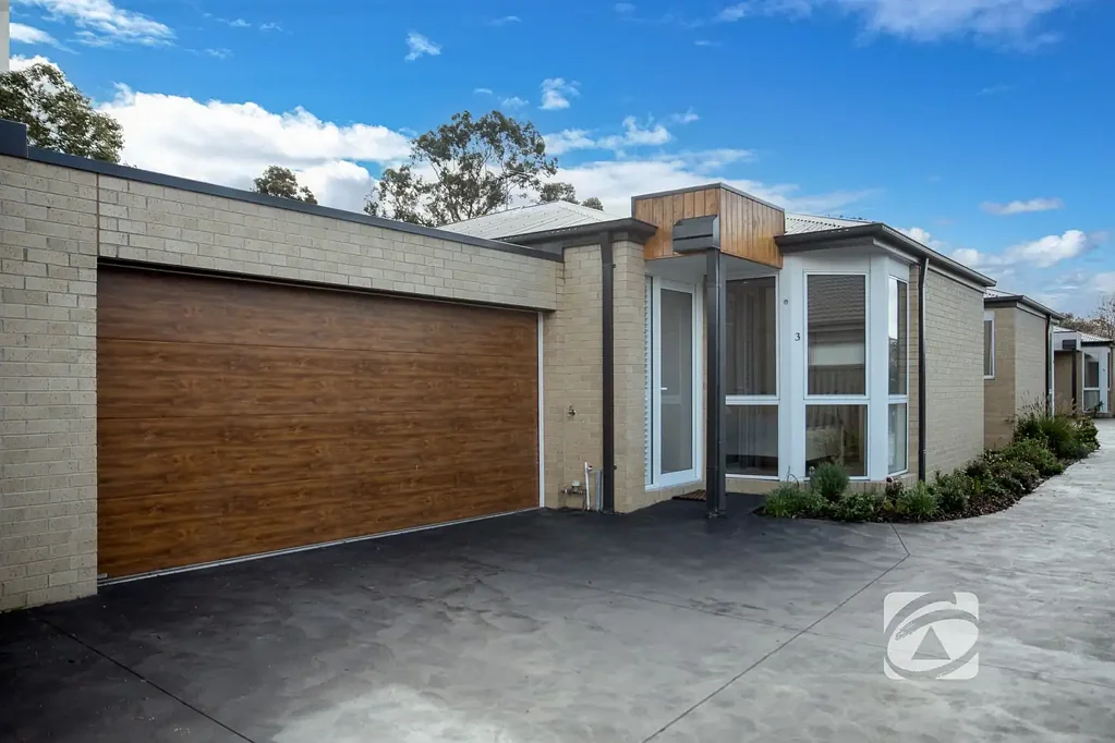 Pakenham 3غرفة نوم Modern Comfort, Low-Maintenance Living