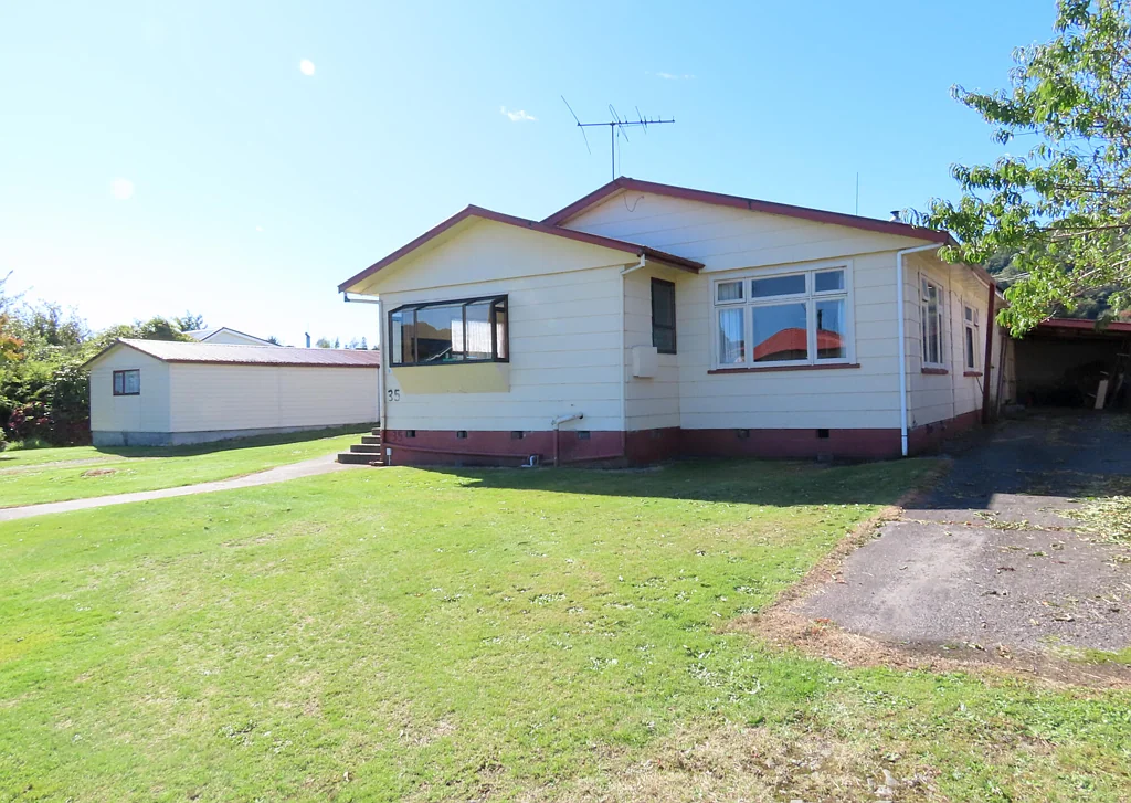 Reefton 3房  Looking for a project ?