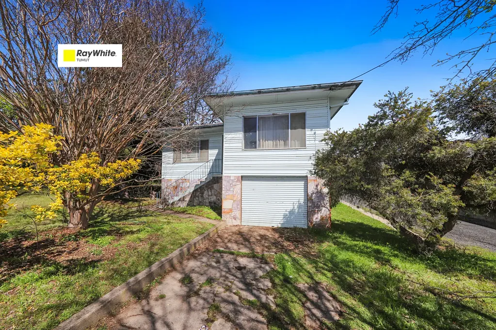 89 Simpson Street, Tumut, NSW 2720