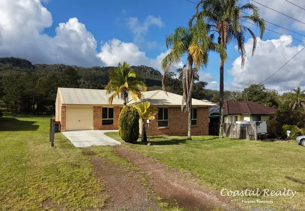 Bulahdelah 3房  Great family home in town - large backyard