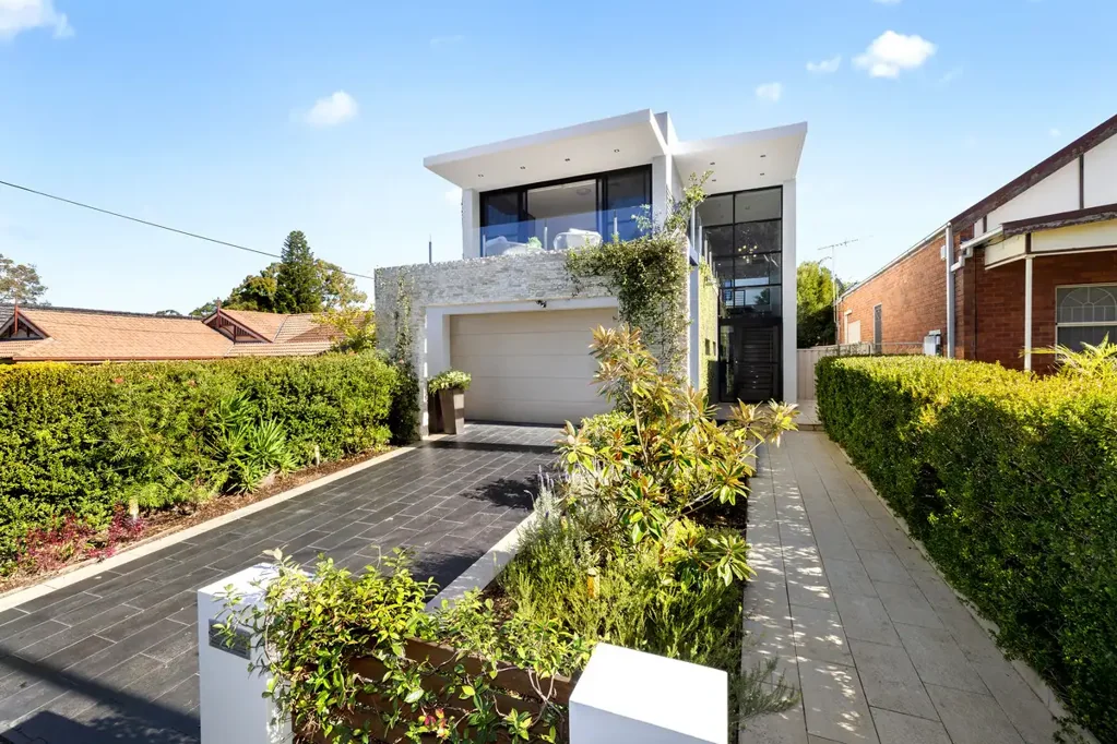 17 Balmoral Avenue, Croydon Park, NSW 2133