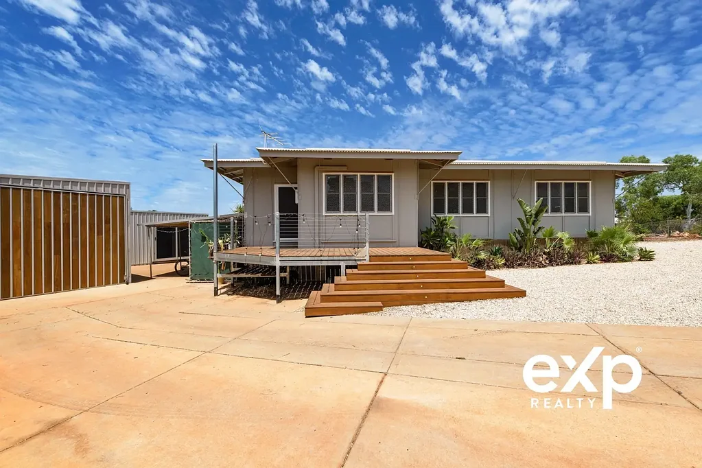28 Fitzhardinge Street, Exmouth, WA 6707