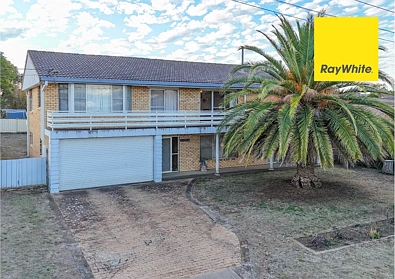 Inverell 6Zimmer Spacious Double-Storey Living on Ross Hill