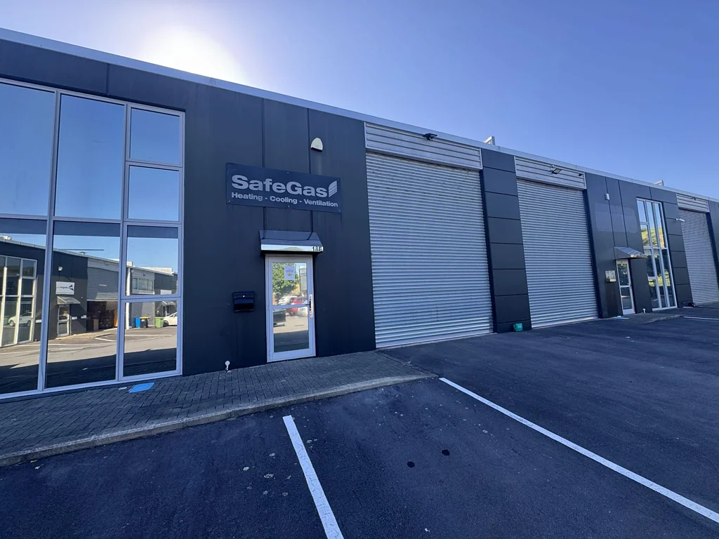 East Tamaki 187sqm Tilt Slab Unit | Easat Tamaki