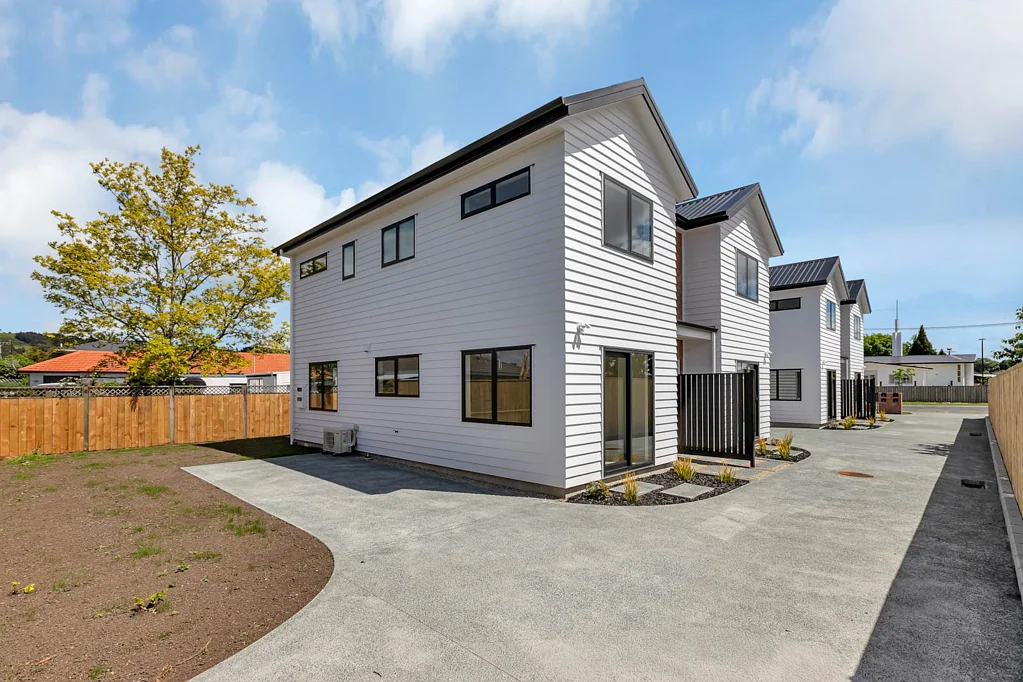 Kensington 2chambre Brand New & Priced to Sell in Prime Location