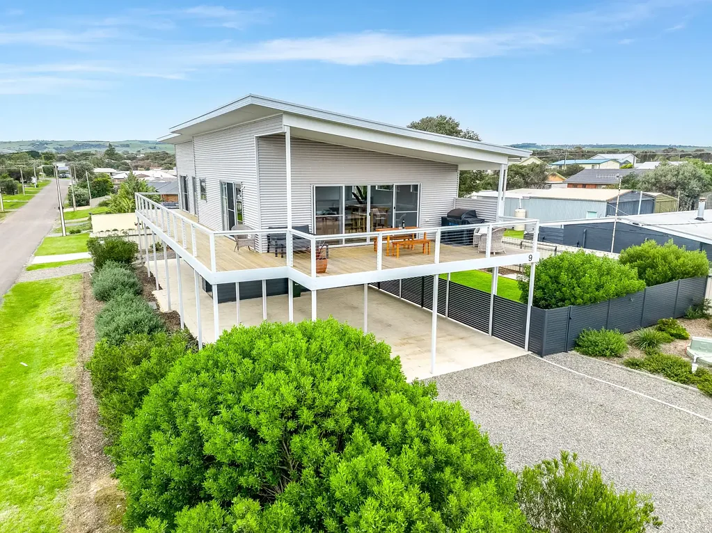 Middleton 4Moenga Modern Coastal Living with Ocean Views, Space & Style