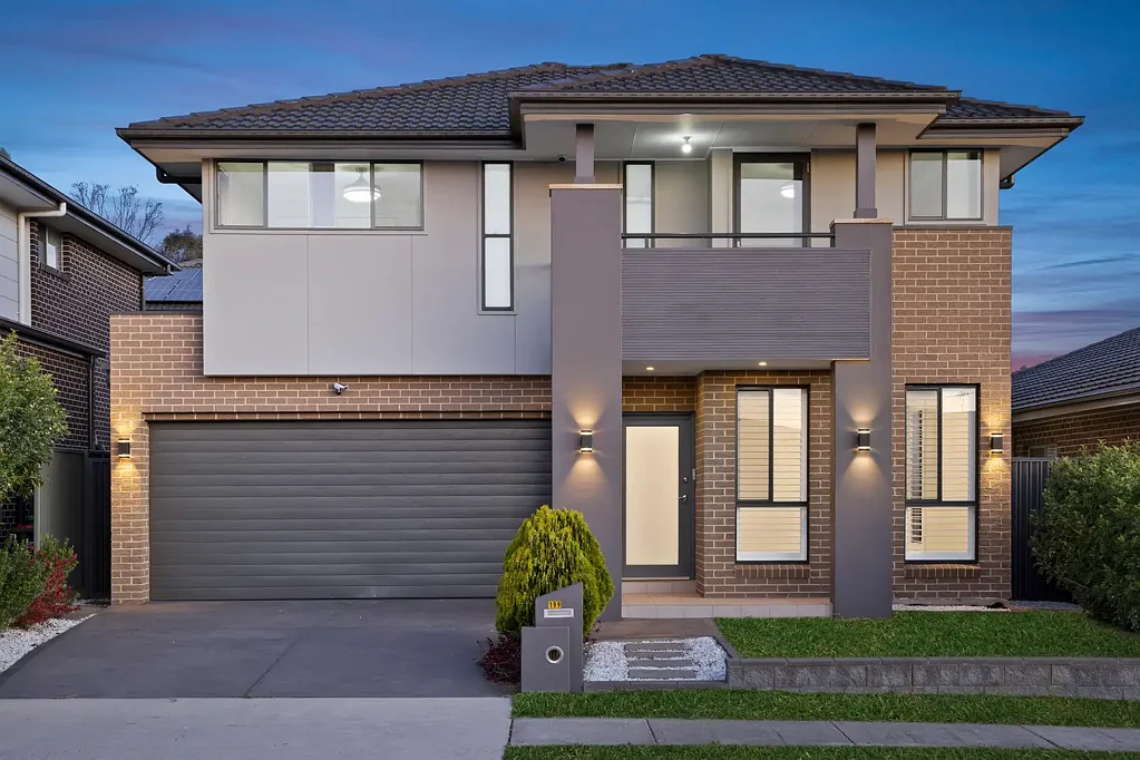 Leppington 4कमरा LUXURY DOUBLE STOREY HOME