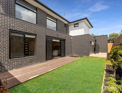 2/15 Edinburgh Road, Bayswater, East Melbourne, 3 chambres, 3 salles de bain, Townhouse