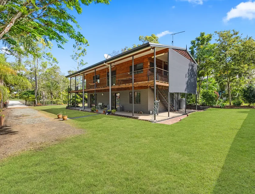 18 Woodville Street, Maryborough West, Wide Bay, 5 Bedrooms, 2 Bathrooms, House