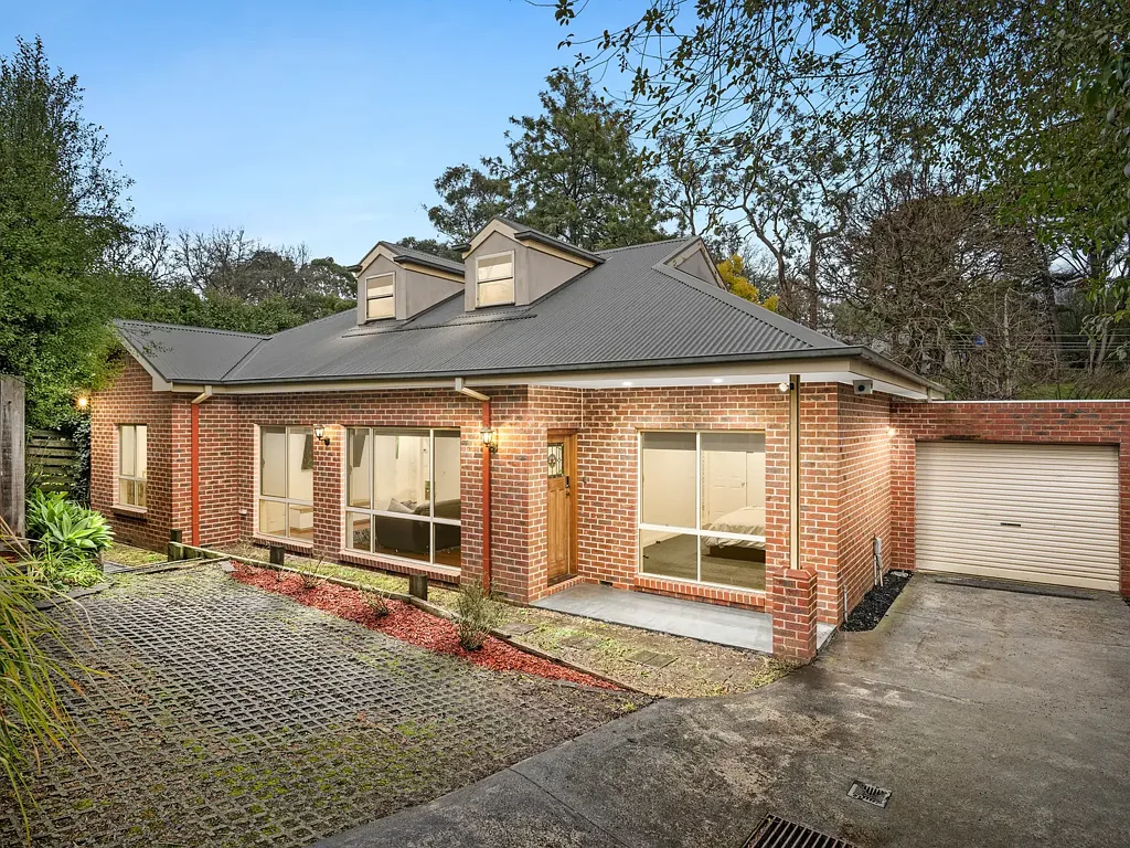 Boronia 3Kwarto Townhouse Sensation with Versatile Loft Retreat