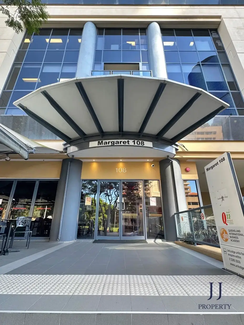 Brisbane City 1 Bedroom Prime Inner-City Studio!