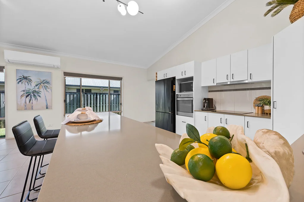 34 Whitehaven Drive, Blacks Beach, QLD 4740