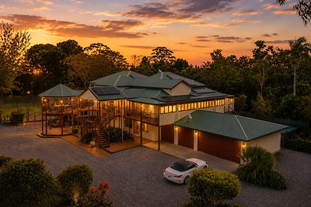 Montville 5房  **A Landmark Hinterland Dual-Living Estate of Rare Distinction**