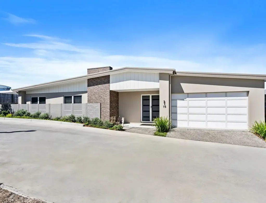 Pimpama 3房  THE LARGEST SINGLE HOME IN GEMLIFE PIMPAMA - A RARE CORNER-BLOCK OPPORTUNITY