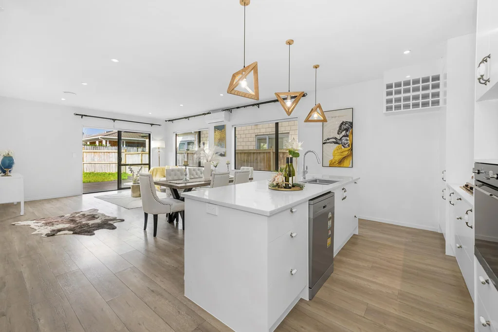 25 Kawa Drive, Flat Bush, Manukau City, Auckland