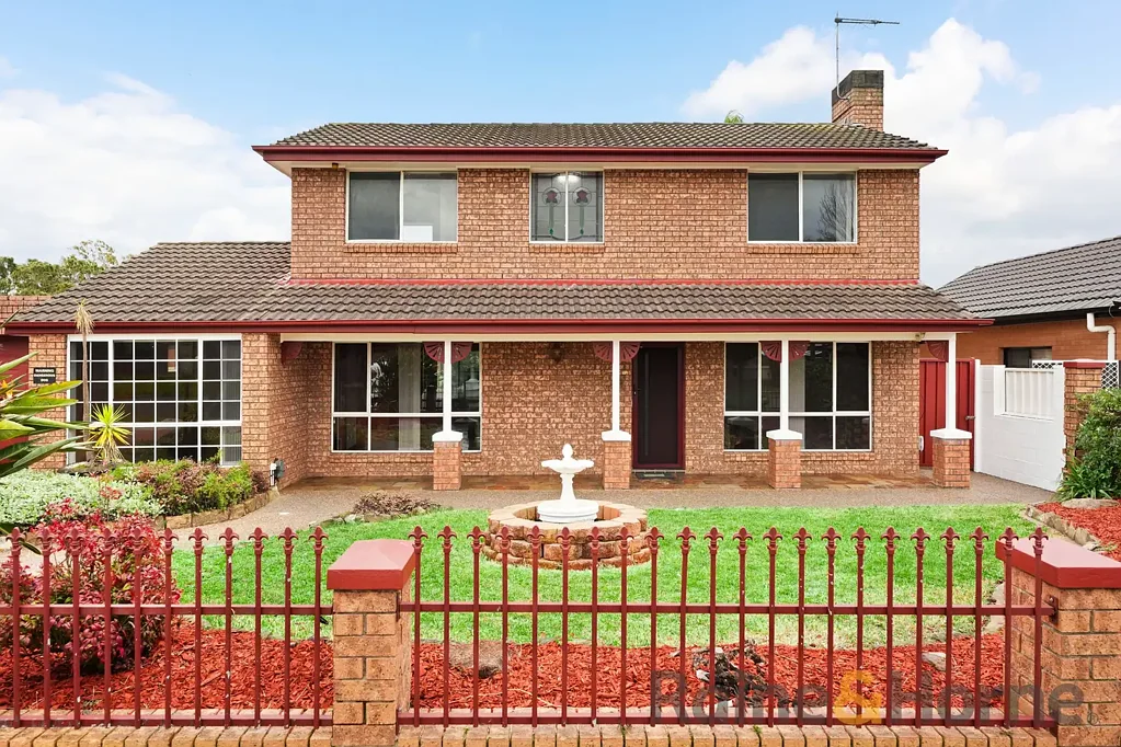 18 Salter Road, Bossley Park, NSW 2176