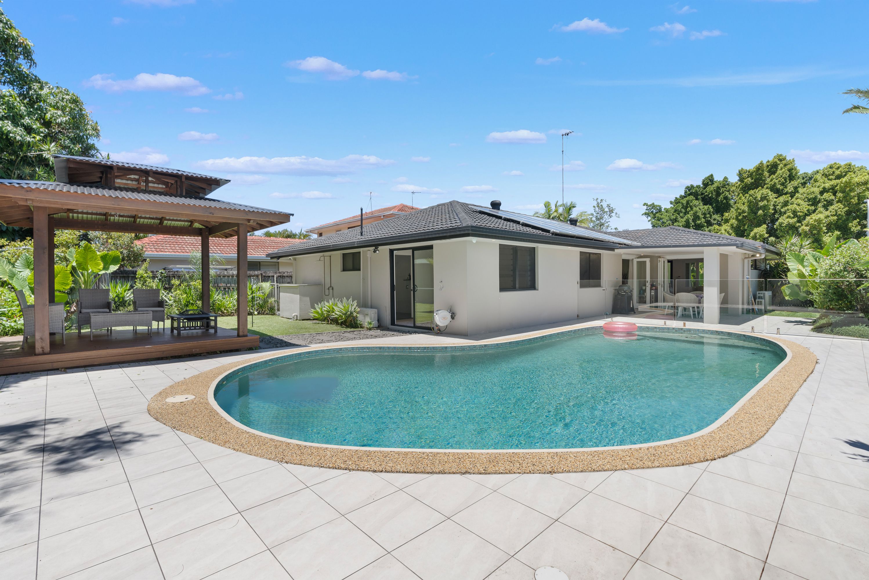 39 JAGUAR DR, BUNDALL QLD 4217, 0 Kuwarto, 0 Banyo, House