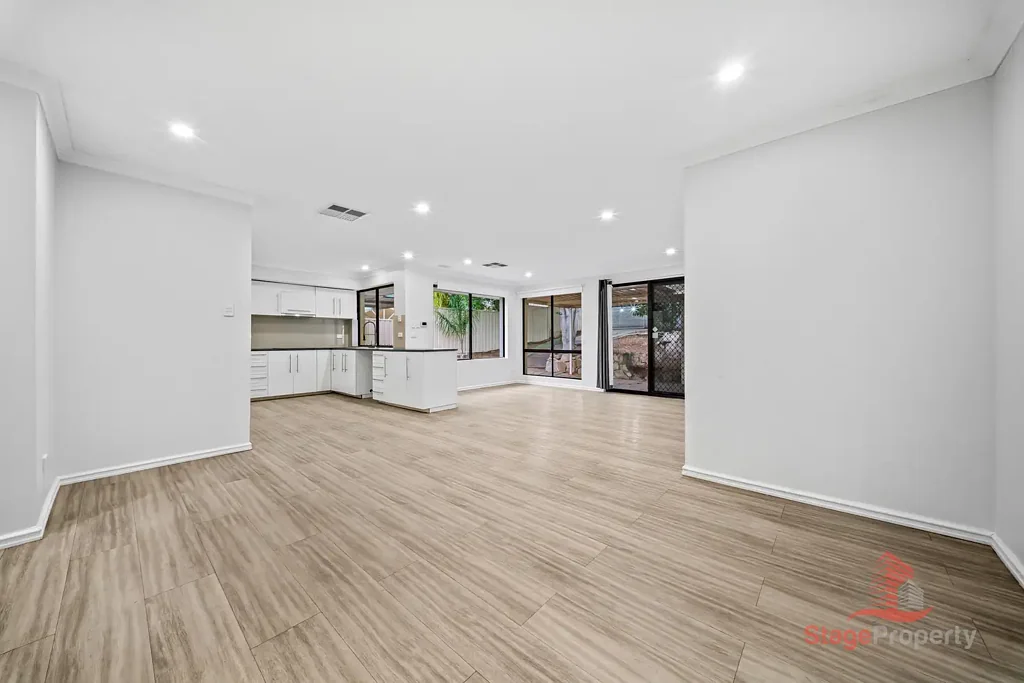 Parmelia 4房  BIG MODERN FAMILY HOME WITH MULTIPLE LIVING AREAS!