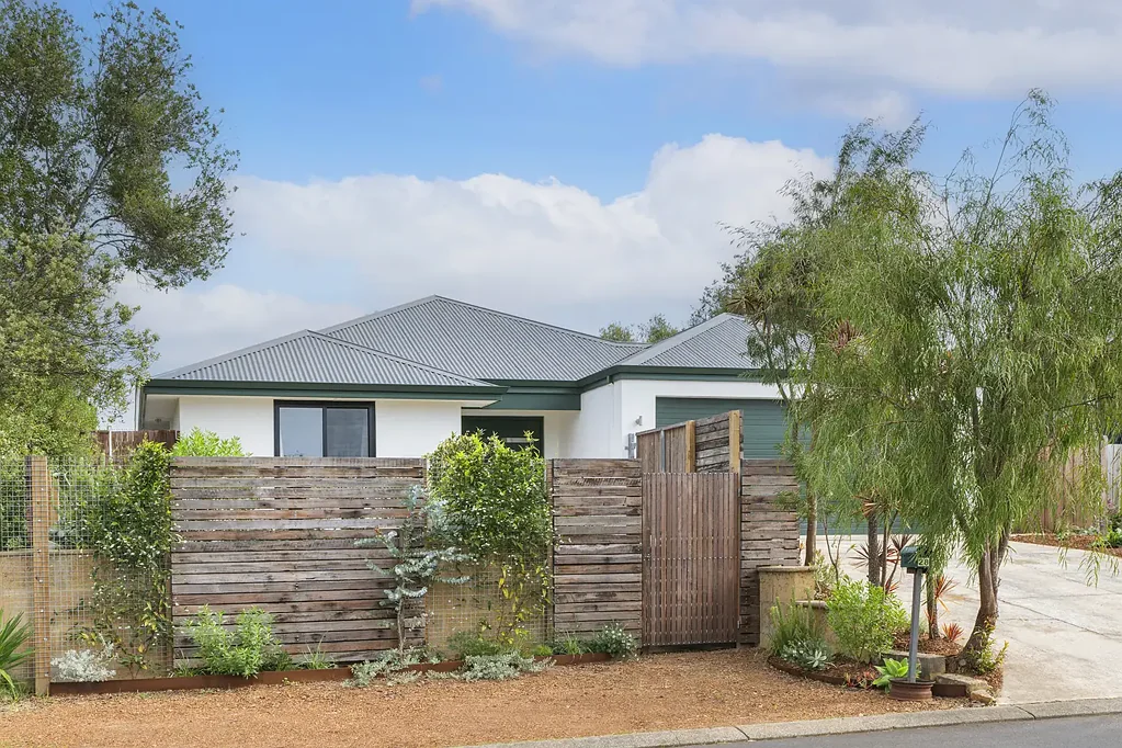 Margaret River 4房  Modern Margaret River Sanctuary: Fully Reimagined Lifestyle Home