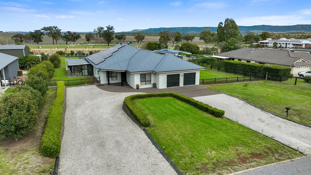 Scone 4 Slaapkamer The Complete Lifestyle Package on a Huge 3,574sqm Parcel