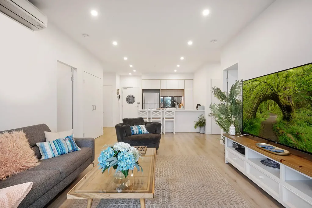210/8 Aviators Way, Penrith, NSW 2750