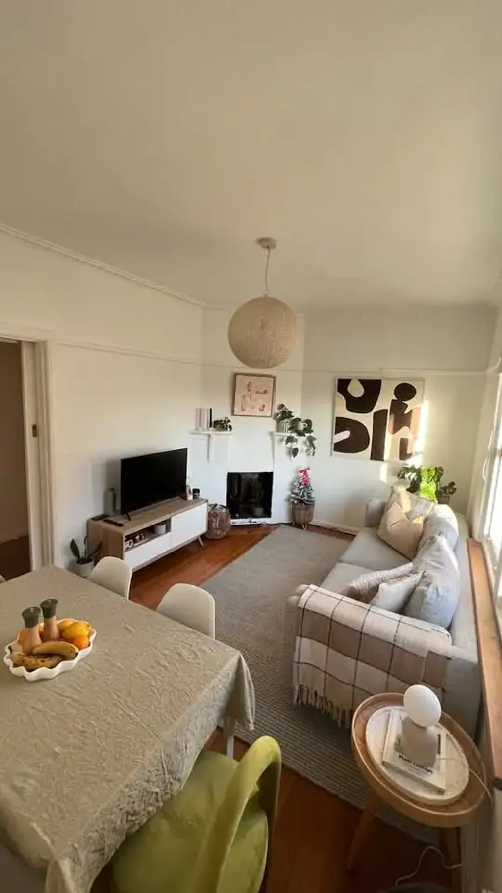 BOUTIQUE ART DECO TWO BEDROOM SPACIOUS APARTMENT IN THE HEART OF BALACLAVA VIC 3182