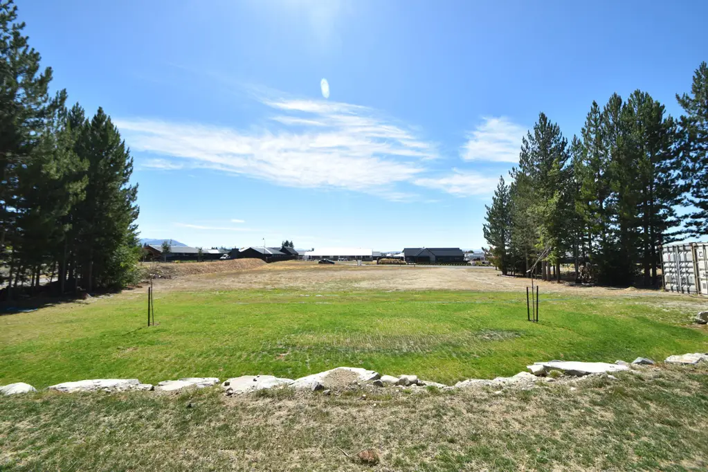 Twizel Town Proximity, Lifestyle Vibe.