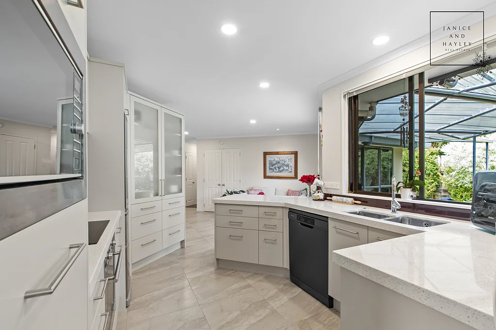 144 Charles Prevost Drive, The Gardens, Manukau City, Auckland